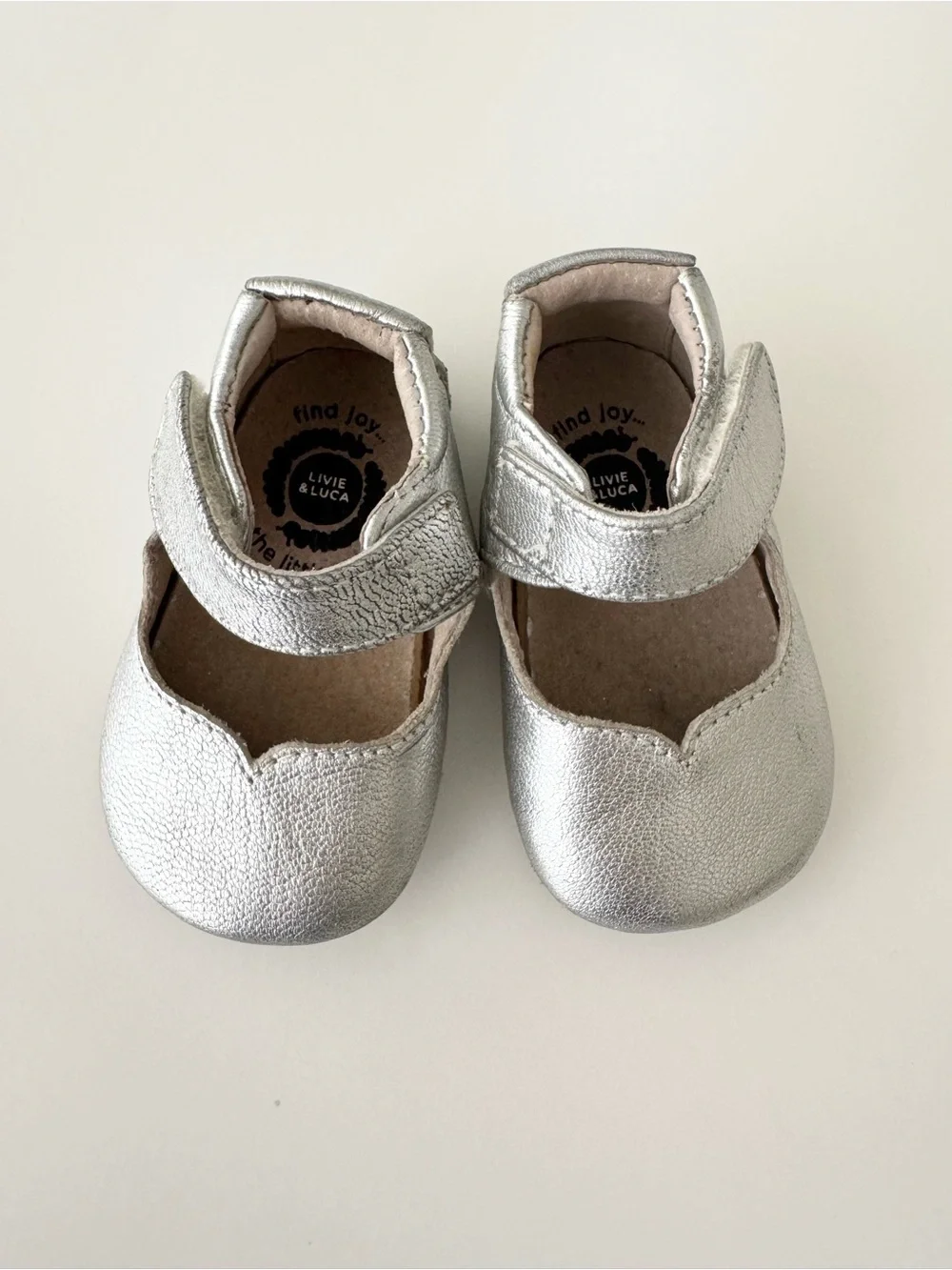 Livie & Luca Metallic Silver size 0-6 months Mary Jane Baby Walker Shoes